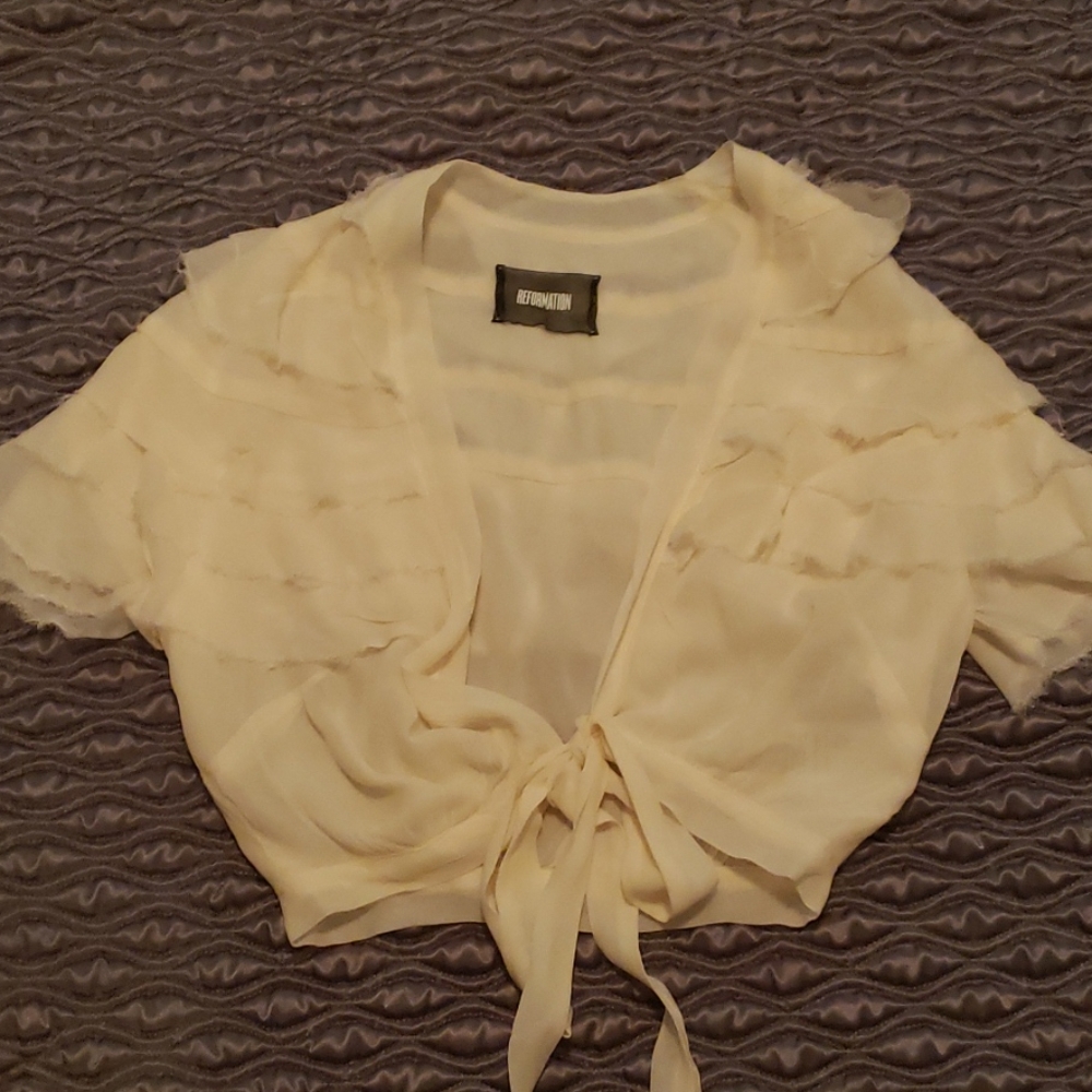 REFORMATION RUFFLE TIE CROP BLOUSE - Picture 5 of 7